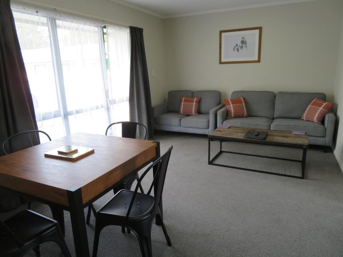 Commodore Court Motel Blenheim Buitenkant foto