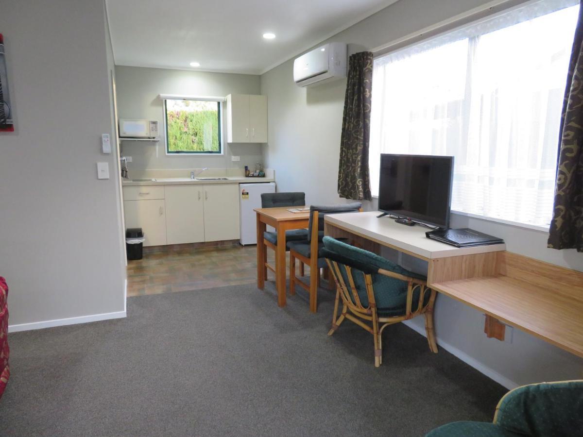 Commodore Court Motel Blenheim Buitenkant foto
