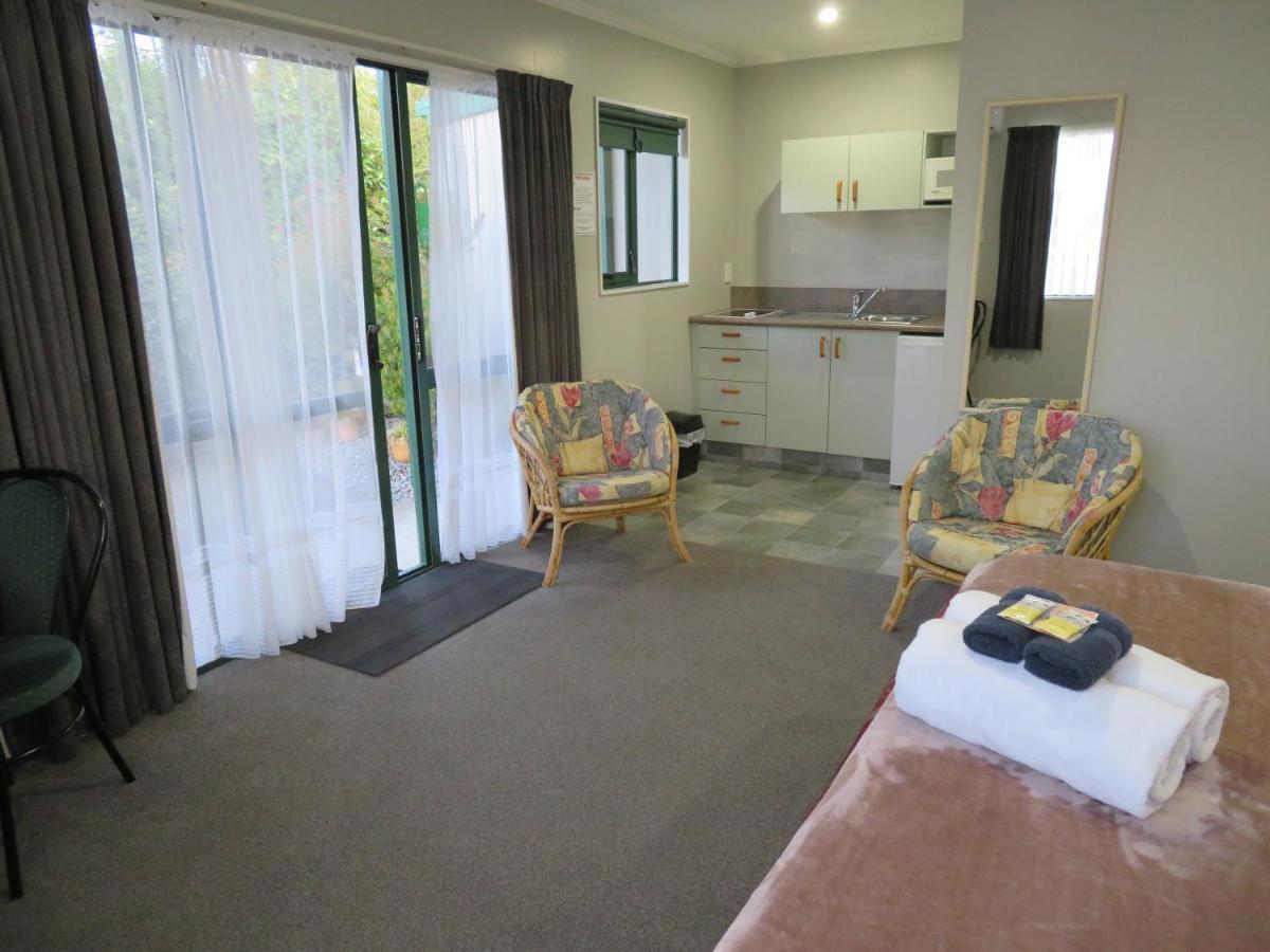 Commodore Court Motel Blenheim Buitenkant foto