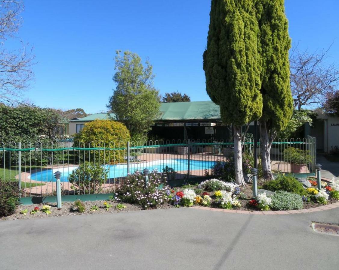 Commodore Court Motel Blenheim Buitenkant foto